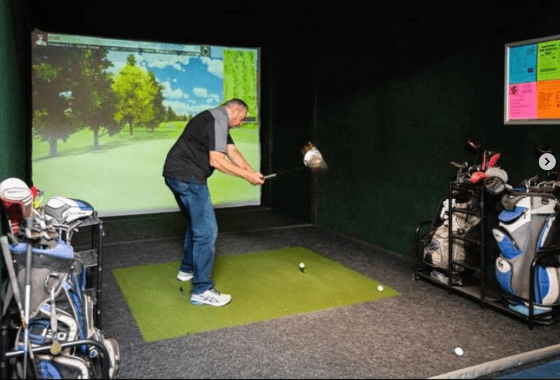 Golf simulator